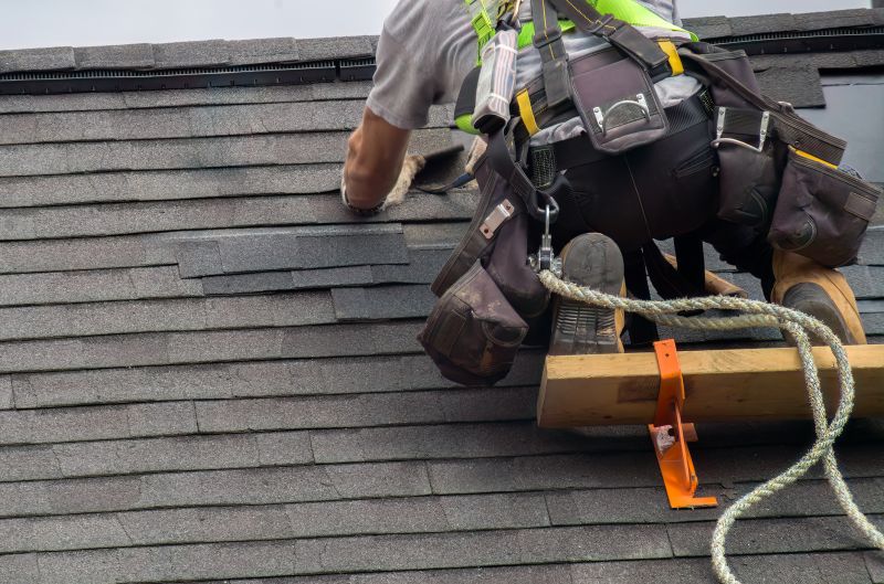 Asphalt Shingles Installation in Waterford, CT